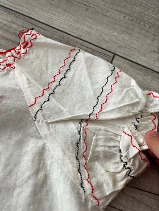 Дитяча стародавня  рубашка вишита хрестиком