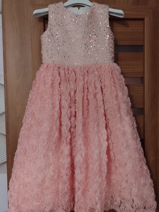 Sukienka dziewczęca na 8-9 lat