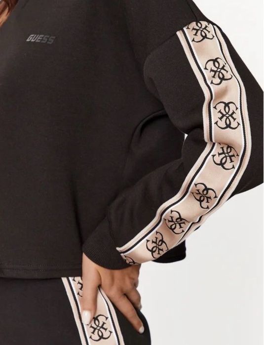 Костюм з шортами Guess M,L