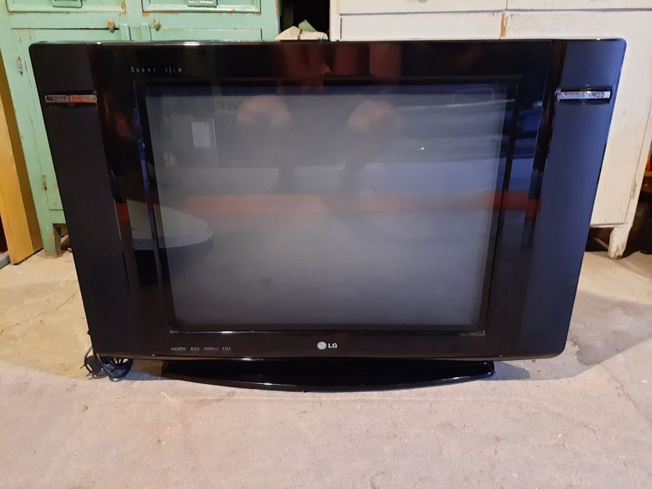 Телевизор LG оригинал