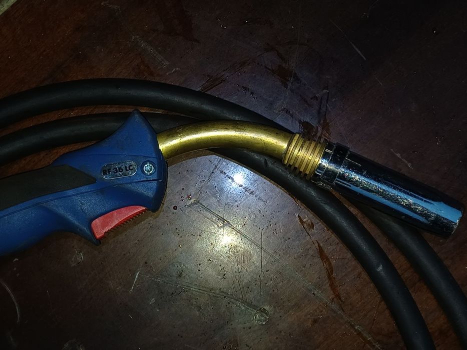 Сварочная горелка RF 36 LC (3м)

Сварочные горелки MIG/MAG серии "RF