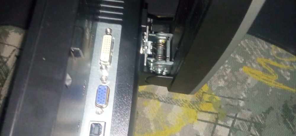 Monitor dell tanio