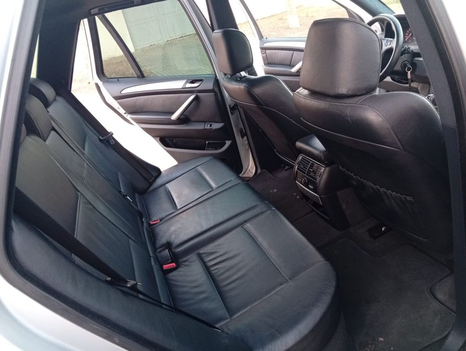 Vende-se BMW X5 3.0D E53 pack M nacional com 220mil quilómetros  ano 2004