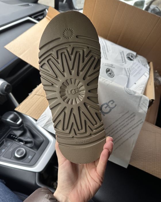 Тепленькі Ugg Classic Mini Dipper в кольорі Mustard Seed