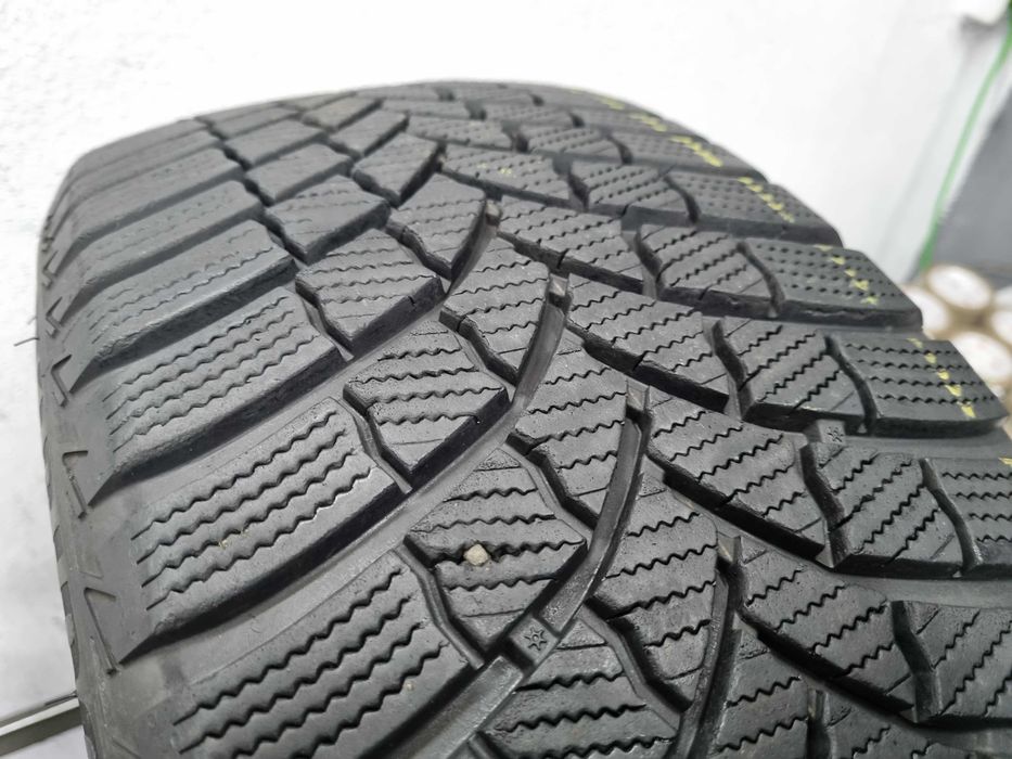 225/50/17 98V Bridgestone Blizzak LM001 EVO D.1518