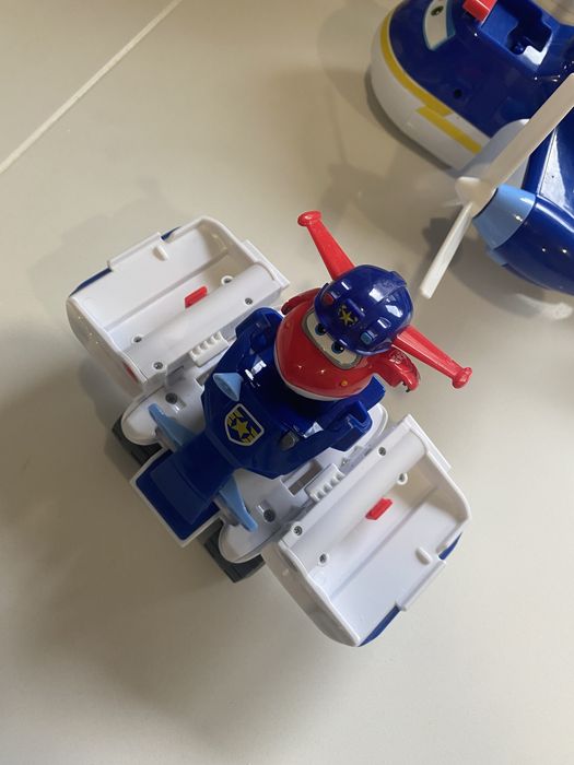 Super Wings Police & Jett