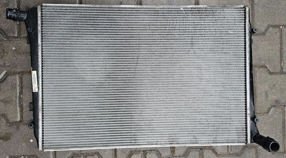 Vw Passat B6 1.9 2.0 TDI intercooler chłodnica powietrza 3C0145803AG