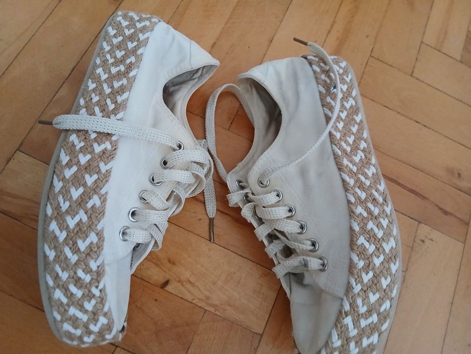 Buty trampki  ecru  38 Jenny  Fairy  sznurowane