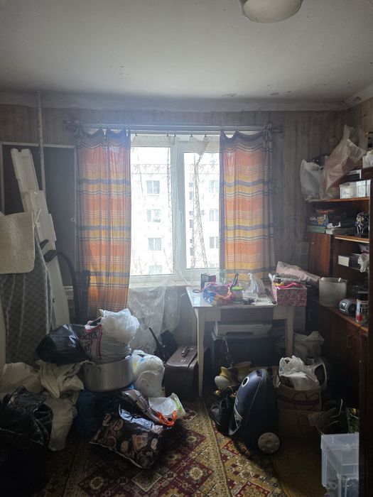 ПРОДАМ4 комн.на 1м занасипе