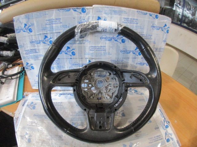 Volante Vol608 AUDI A1 SPORTBACK 8X FASE 1 2013 Danificado 1.6TDI 105CV 5P PRETO
