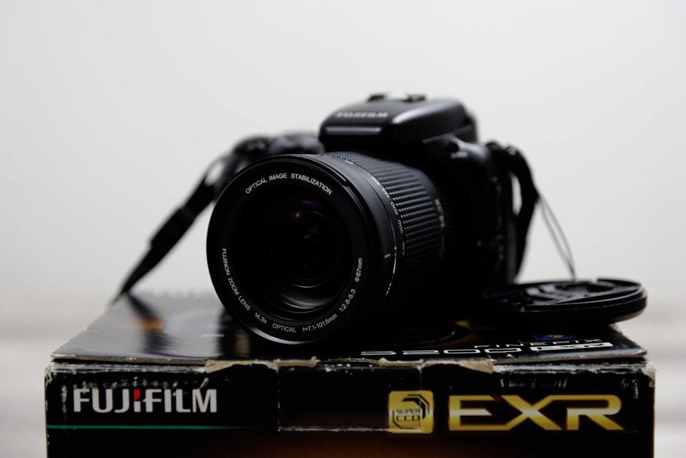 Aparat cyfrowy Fujifilm Finepix s200 exr y2k