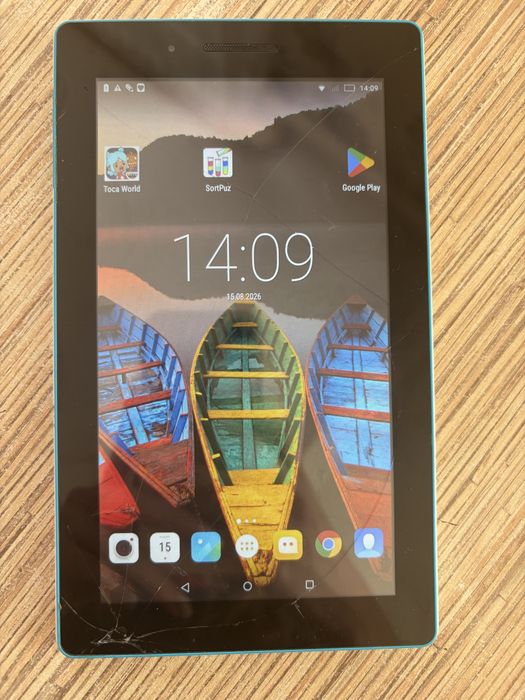 Планшет Lenovo TB3-710l