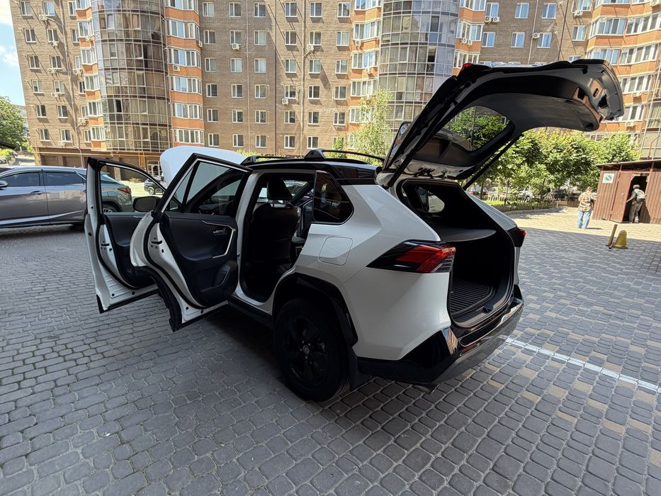 Rav 4 Hybrid XSE