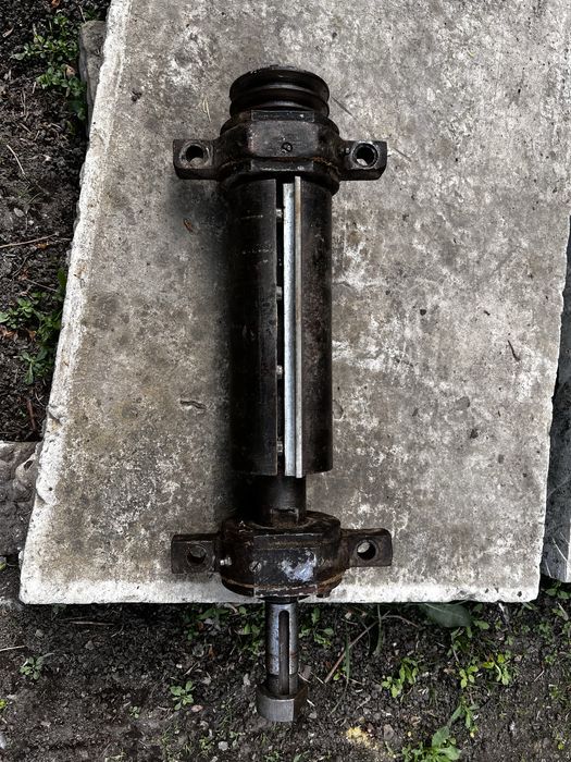 Продам вал фуганочный