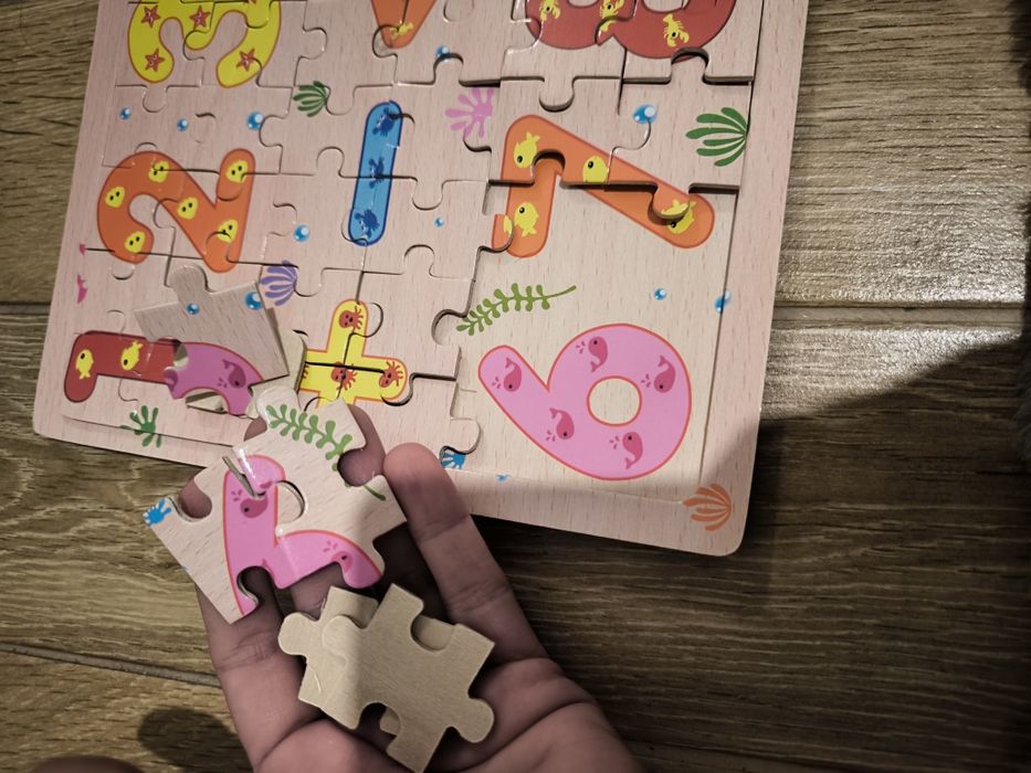 Puzzle drewniane liczby