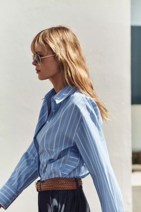 Сорочка блакитна ZARA в смужку котонова рубашка голубая в полоску база