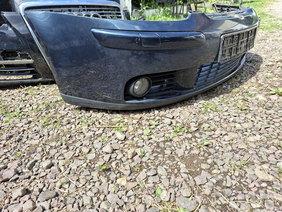 Volkswagen Golf V 5 hatchback zderzak przód kompletny xenon LC5F