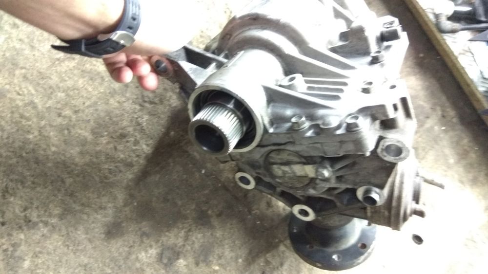 Раздаточная коробка Mazda CX7 2.3 бенз мех/автом Раздатка LN03-27-500A