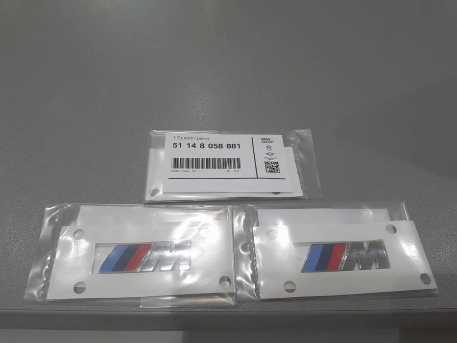Emblemat BMW M (nr 51148058881)