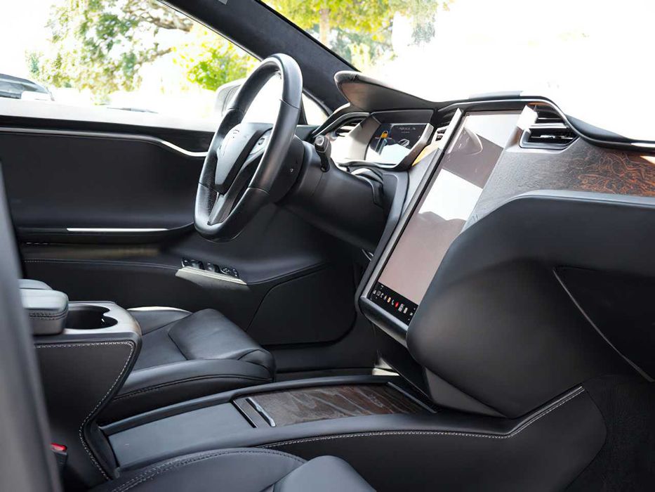 Tesla Model S      2019