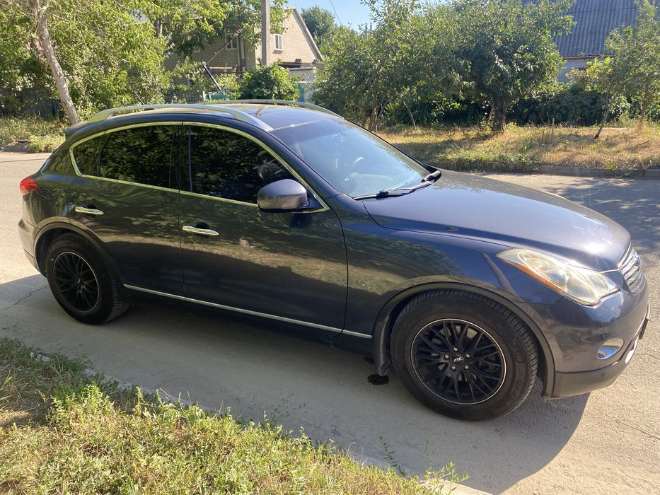 Продам Infiniti EX35