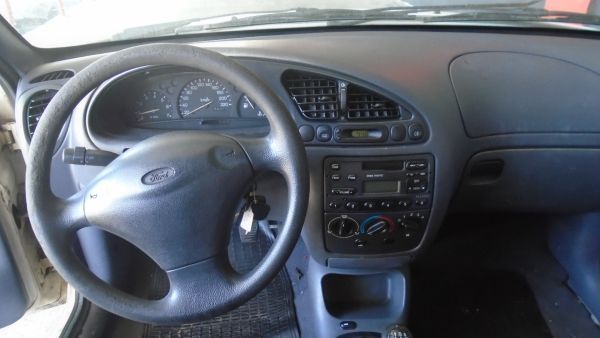 Para Peças Ford Fiesta Caixa (J5_, J3_)