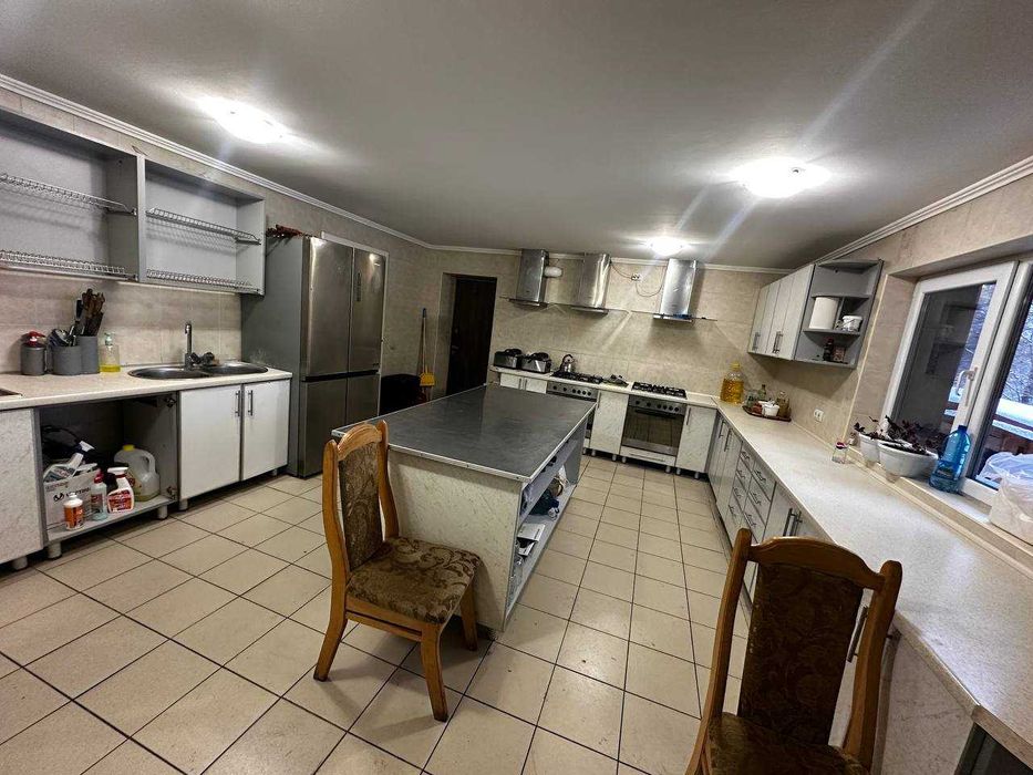 Продається ресторанний комплекс у Калинах