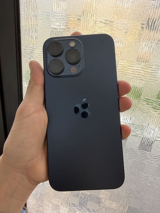 Iphone 15 Pro Max 256gb.