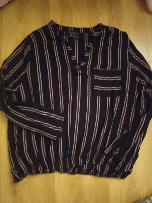Продам фірмову блузку