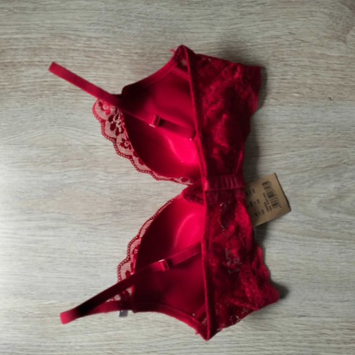 Usztywniany biustonosz Tezenis 75B duży push-up