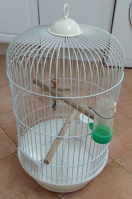 GAIOLA PARA AVES MÉDIO E PEQUENO PORTE. Casa,Varanda,Garagem,Quarto.