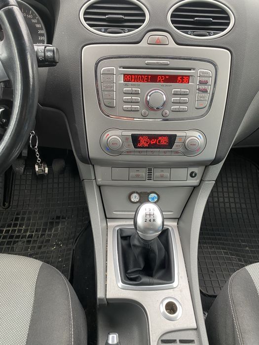 Ford Focus mk2 lift salon polska super stan bezwypadkowy