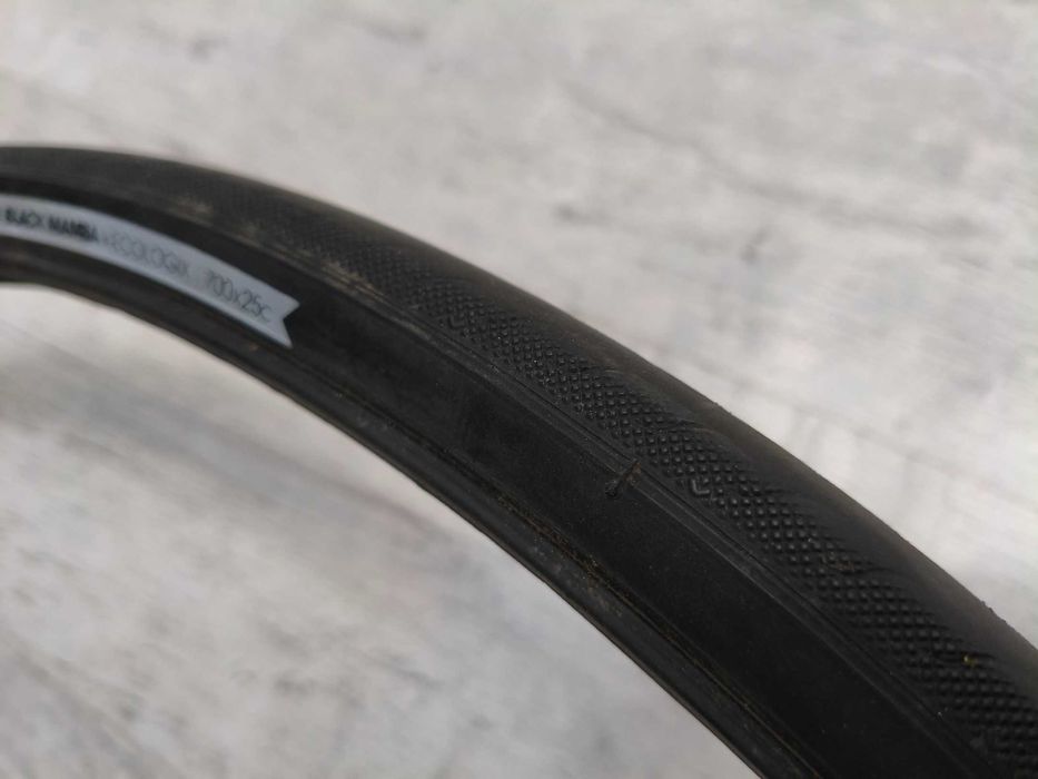 Opona Szosowa Black Mamba 700x25C – Max 10 Bar