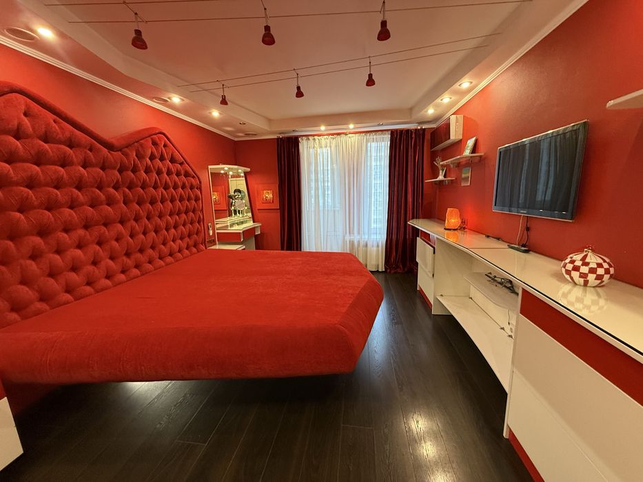 Гарна та якісна 3 кім. квартира в ЖК Ліко-Град, Виставковий, Іподром,