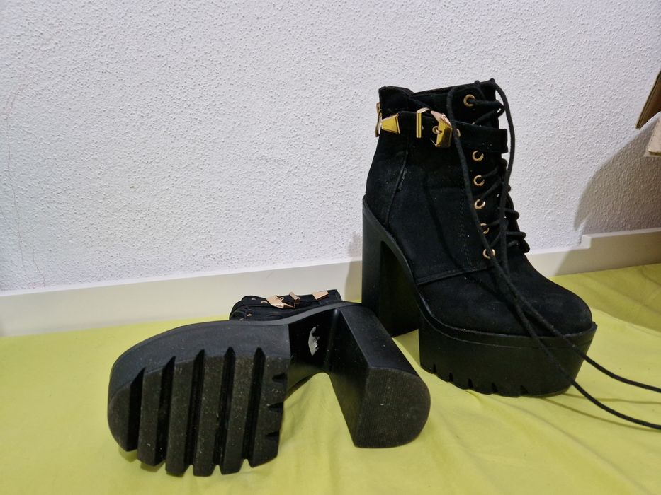Botas em muito bom estado