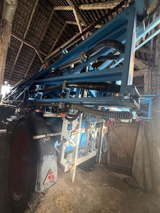 Lemken Albatros 9/4000 section control