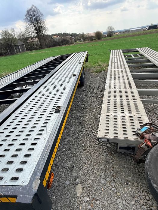NACZEPA / PRZYCZEPA do transportu aut – po generalnym remoncie