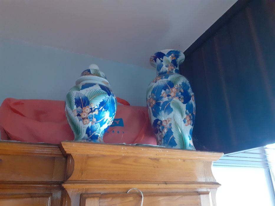 Porcelain Jar Set64409380576258122