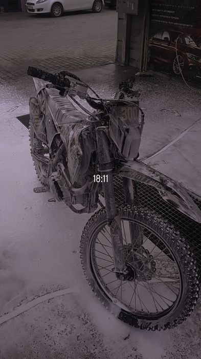 Продам мотоцикл Rottor f1 300