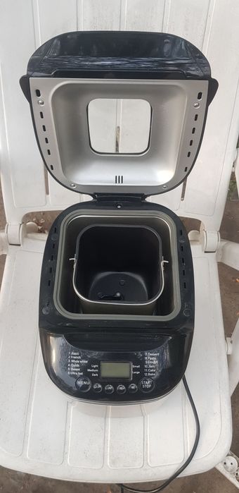 Urządzenie do produkcji domowej chleba