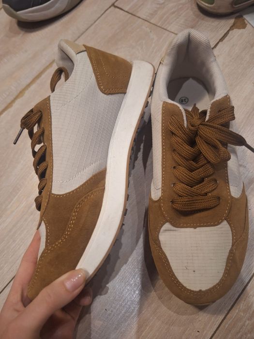 Adidaski stan bardzo dobry 38
