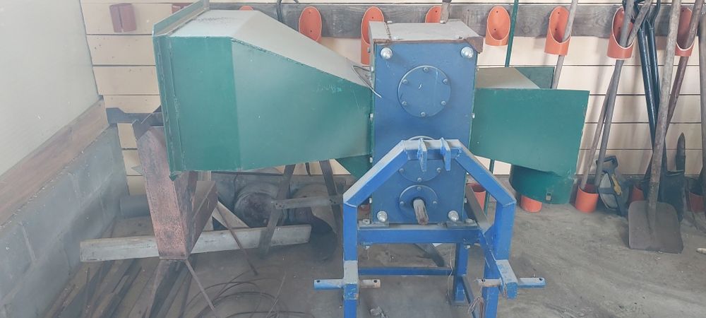 Подрібнювати гілок РМ 100 Т