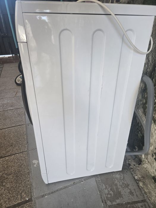 Máquina da roupa