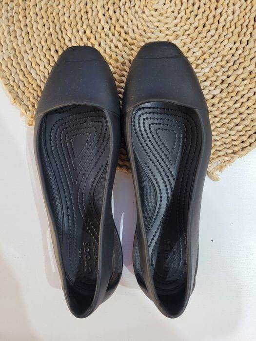 Czarne baleriny Crocs 37
