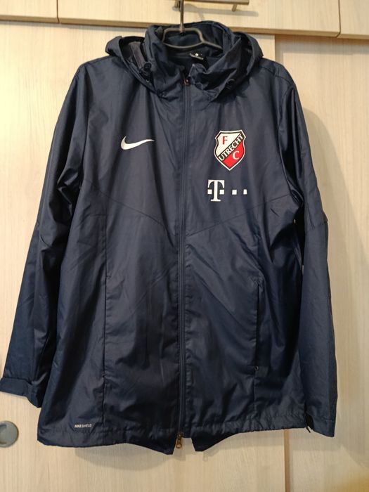 Вітровка Nike розмір L