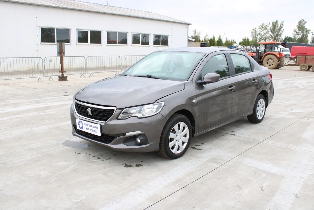 Peugeot 301
