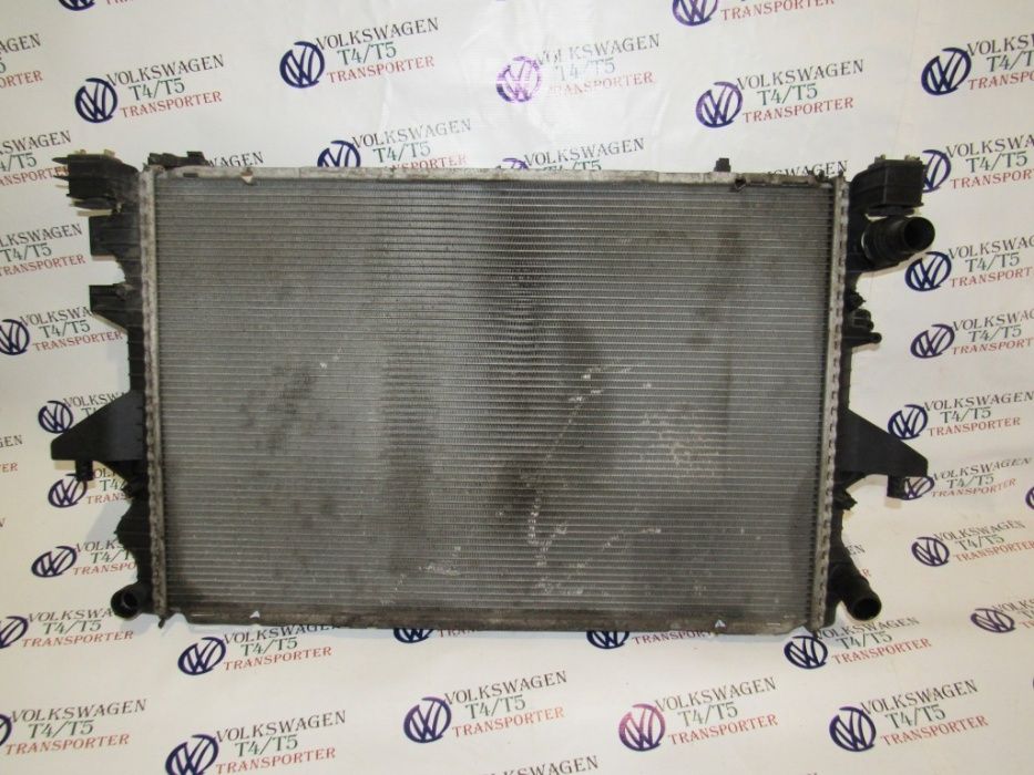 Радиатор volkswagen t5 2.5 радіатор основний 2,5 VW Volkswagen t5