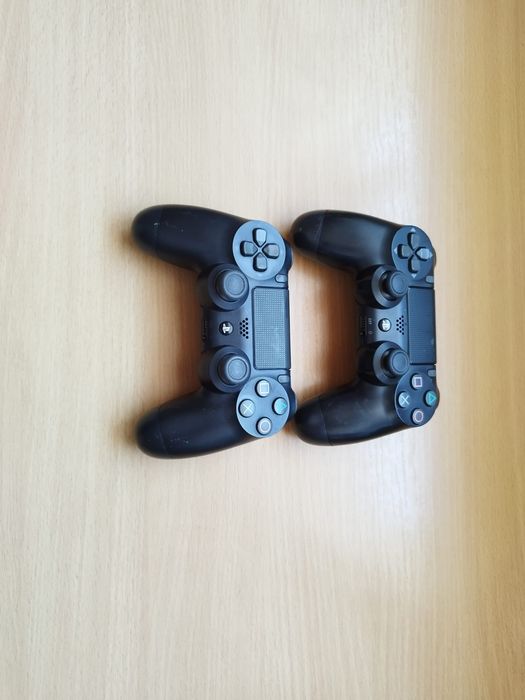 Pady ps4, oryginalne,dual shock 4, stan bdb, możliwa wysyłka olx