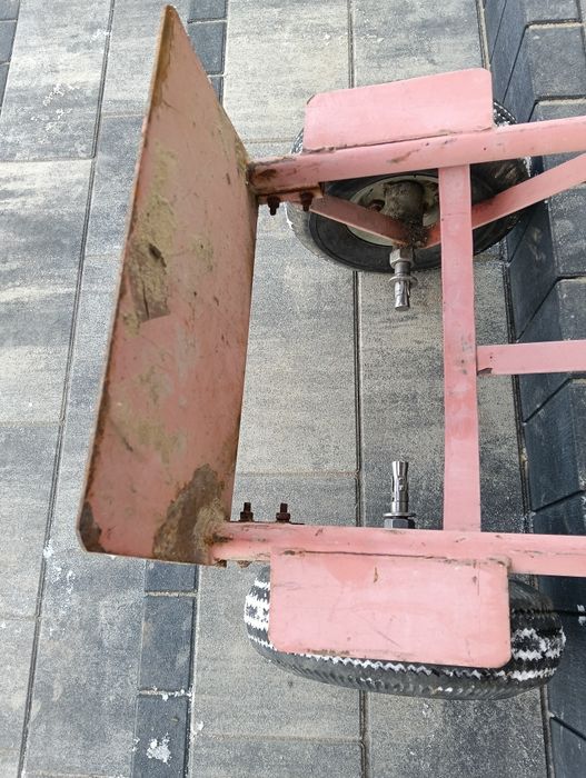 Wózek do transportu butli gazowych