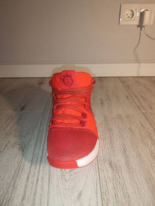 Buty LeBron Witness VIII